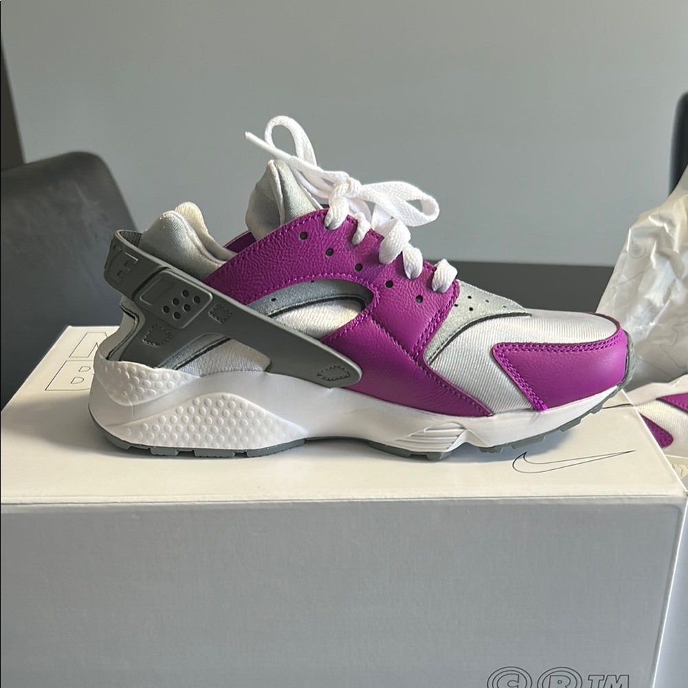 Nike Women's Purple and Gray Sneakers